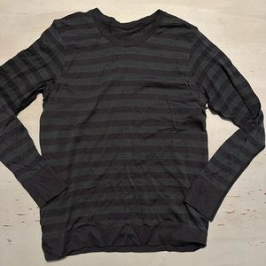 Lululemon black striped Breeze By *squad* long sleeve